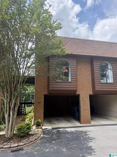214 E Grn #214, Vestavia, AL 35243