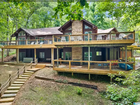 487 Poplar Pl, Wedowee, AL 36278