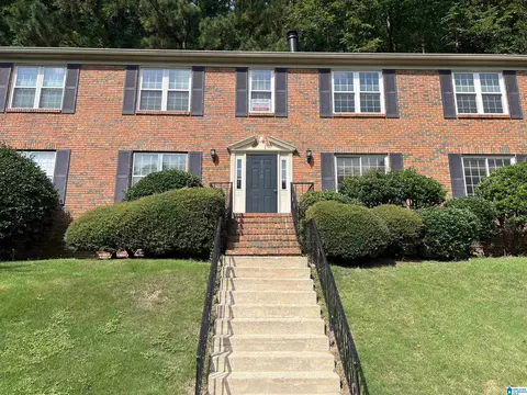 2110 Montreat Way #B, Vestavia Hills, AL 35216