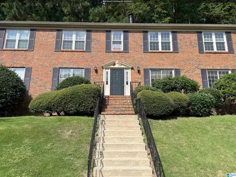 2110 Montreat Way #B, Vestavia Hills, AL 35216