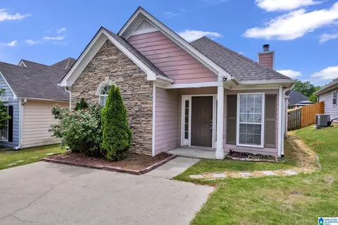 173 Flagstone Ln, Calera, AL 35040