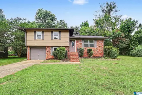 2112 Merry Dr NE, Birmingham, AL 35215