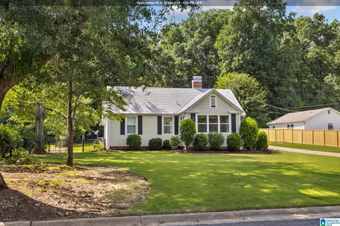 330 Brentwood Ave, Trussville, AL 35173