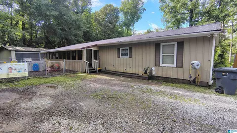 1334 Sunny Ln, Mount Olive, AL 35117