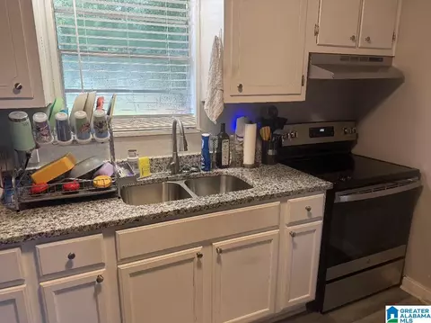 23 Oakdale Dr, Montevallo, AL 35115