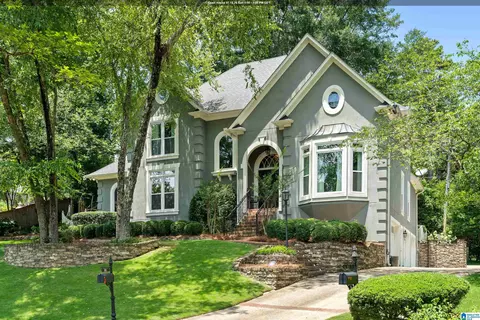 500 Old Saulter Cir, Homewood, AL 35209