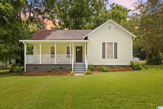 189 Center Ave NW, Graysville, AL 35073