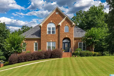 5812 Rosewood Dr, Gardendale, AL 35071