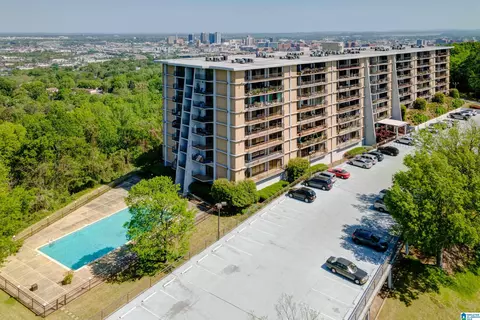 1300 Beacon Pkwy E #302, Birmingham, AL 35209