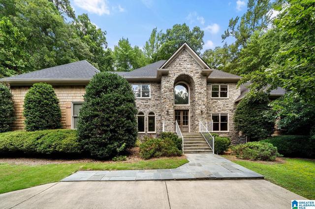 1788 Twin Bridge Dr, Vestavia, AL 35243