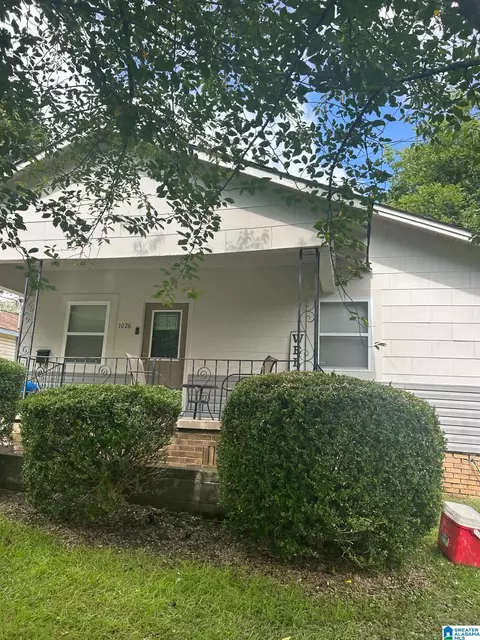 1028 Waverly St, Tarrant, AL 35217