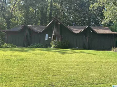 3244 Monte Doro Dr, Hoover, AL 35216