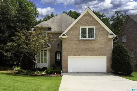 2537 River Trace Cir, Vestavia, AL 35243