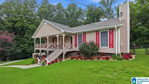 220 5th St, Pleasant Grove, AL 35127