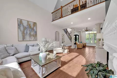 833 Mountainview Dr, Gardendale, AL 35071