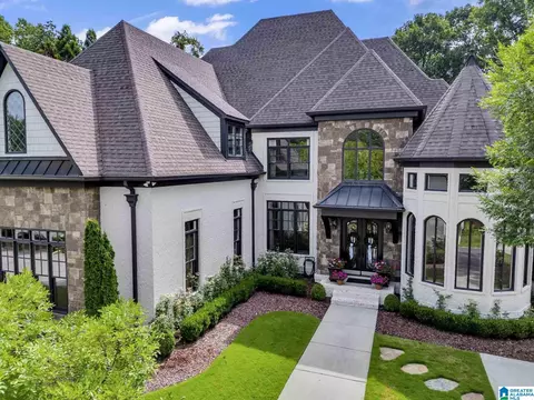 833 Mountainview Dr, Gardendale, AL 35071