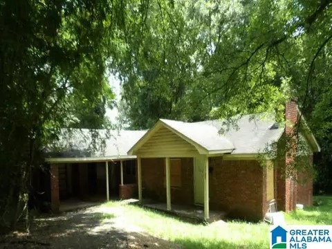1108 51st St, Northport, AL 35473