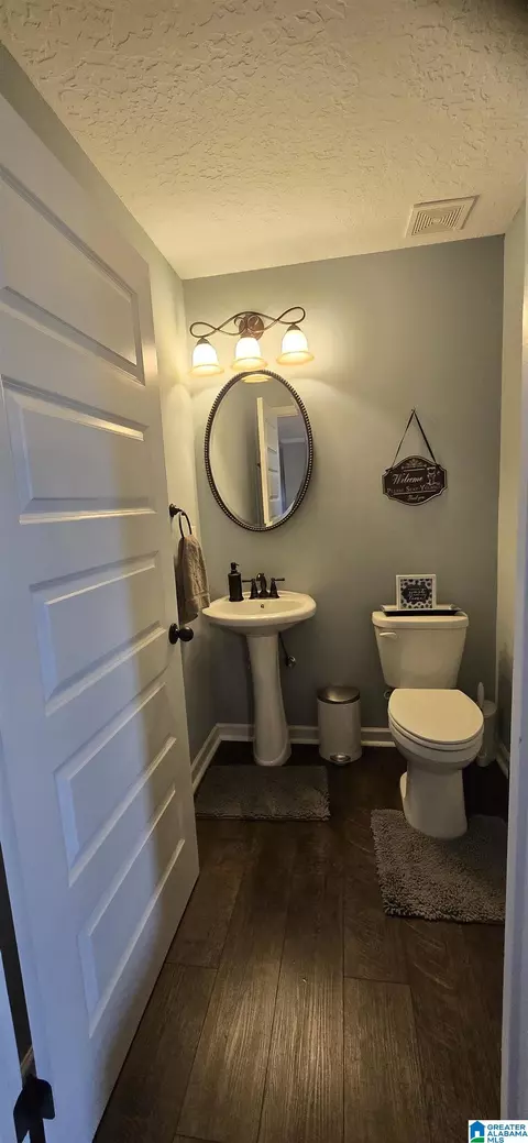 Entry Way - 120 River Rd, Ohatchee, AL 36271 photo 1 of 1