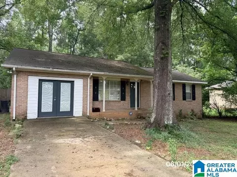 112 Mooney Rd, Columbiana, AL 35051