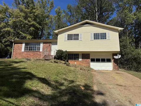 420 21st Ave NE, Center Point, AL 35215