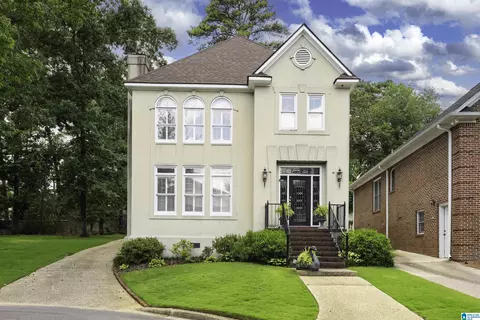1291 Daventry Ct, Vestavia, AL 35243
