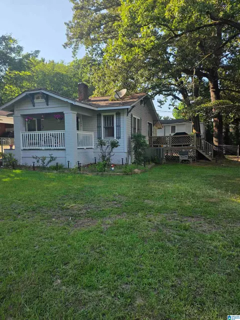 106 Laird Ave, Hueytown, AL 35023