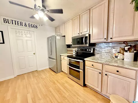 Kitchen - 603 Maple Dr, Clanton, AL 35045 photo 2 of 4