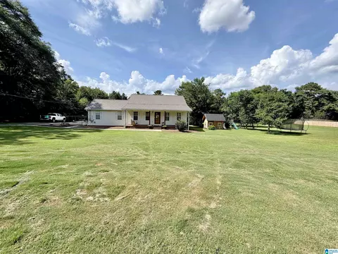 Exterior - 603 Maple Dr, Clanton, AL 35045 photo 10 of 11