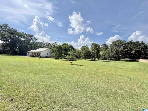 Exterior - 603 Maple Dr, Clanton, AL 35045 photo 2 of 11