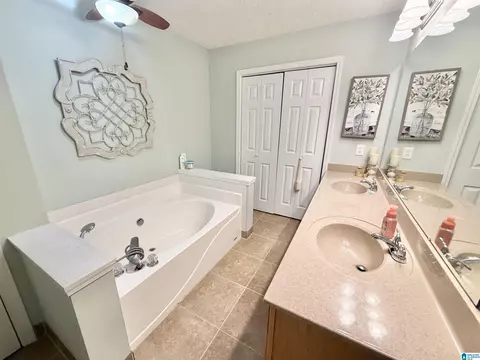 Bath - 603 Maple Dr, Clanton, AL 35045 photo 1 of 8