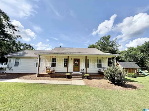 Exterior - 603 Maple Dr, Clanton, AL 35045 photo 9 of 11
