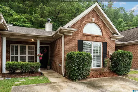 178 Hayesbury Ct, Pelham, AL 35124