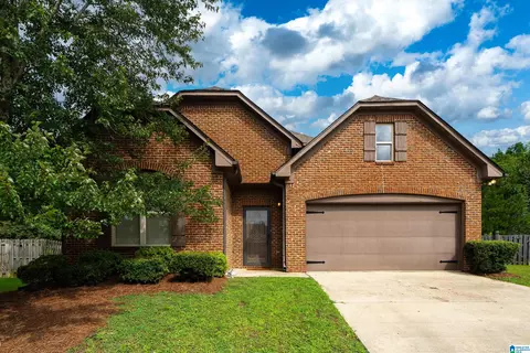 1335 Sierra Ct, Gardendale, AL 35071