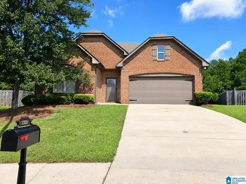 1335 Sierra Ct, Gardendale, AL 35071
