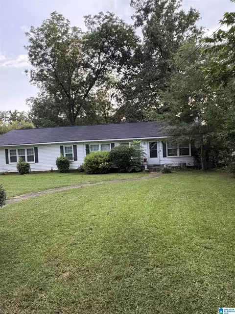 151 S Cannon Ave, Sylacauga, AL 35150