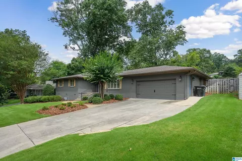 1920 Southwood Rd, Vestavia Hills, AL 35216