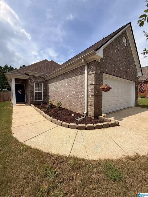5447 Azalea Trce, Trussville, AL 35173