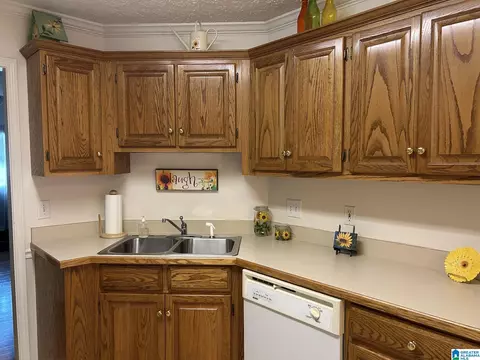 Kitchen - 89 Deer Path, Anniston, AL 36207 photo 2 of 3