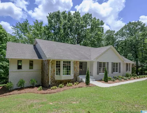 371 Highgate Hill Rd, Indian Springs Village, AL 35124