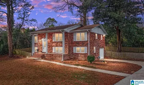 904 Alford Ave, Hoover, AL 35226