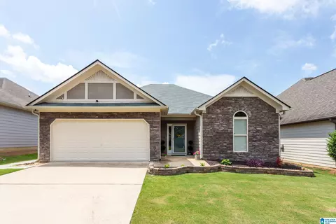 364 Fox Run Ln, Pell City, AL 35125