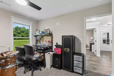Entry Way - 1004 Spring View Ln, Clanton, AL 35045 photo 8 of 8