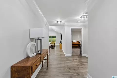 Entry Way - 1004 Spring View Ln, Clanton, AL 35045 photo 1 of 8