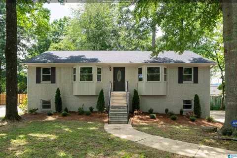 4038 Ida Ln, Vestavia, AL 35243