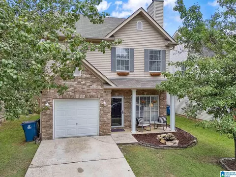 379 Forest Lakes Dr, Sterrett, AL 35147