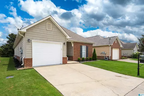 1029 Fairbank Ln, Chelsea, AL 35043