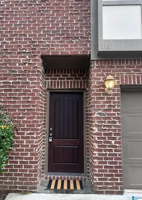 316 Amber Ln, Hoover, AL 35226