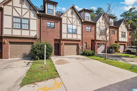 316 Amber Ln, Hoover, AL 35226