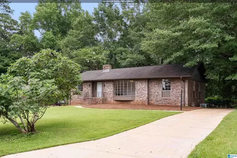 3720 Spearman Dr, Hoover, AL 35216