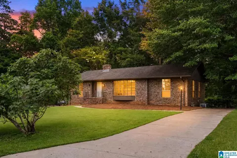 3720 Spearman Dr, Hoover, AL 35216